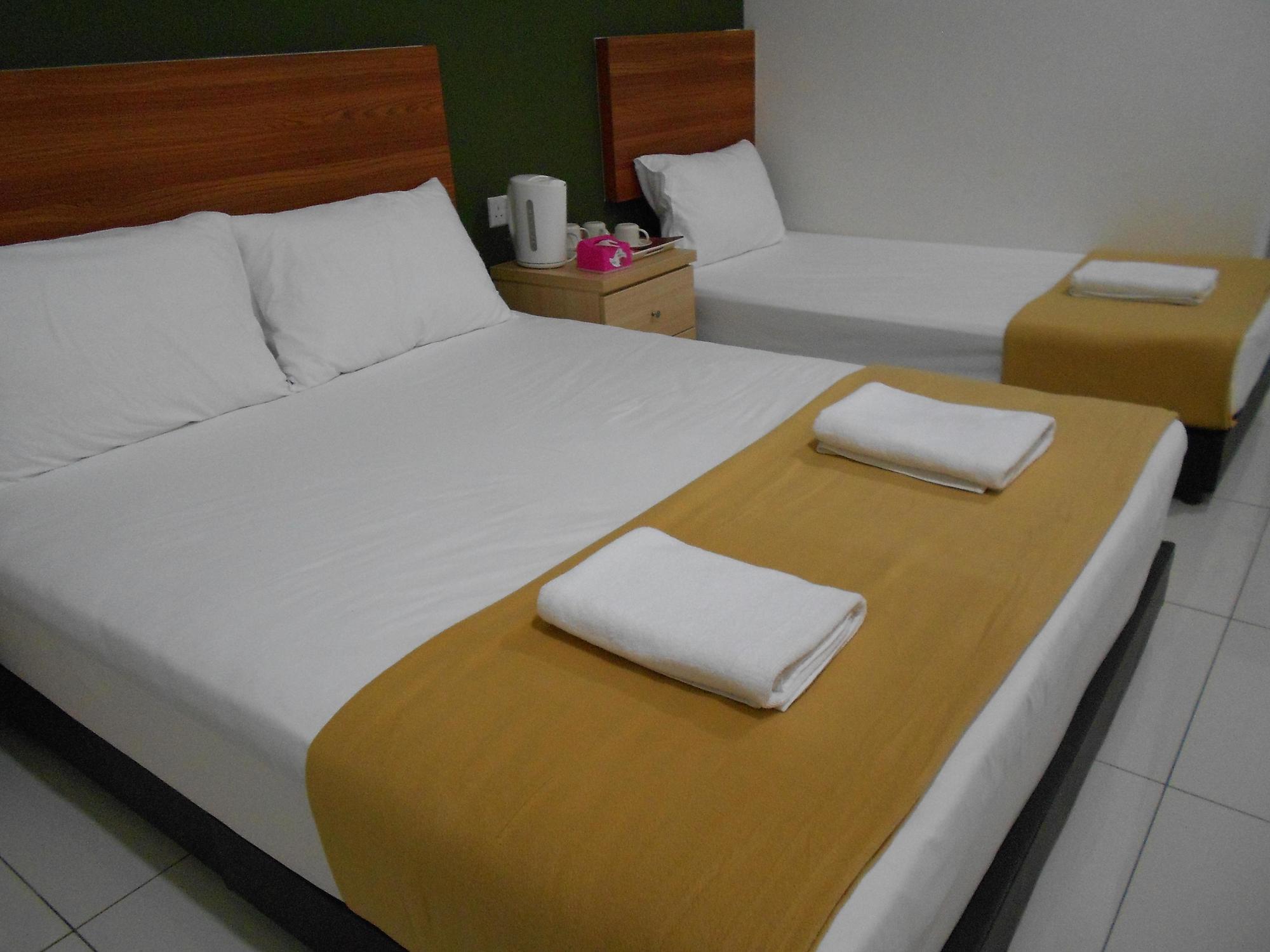 Coop Hotel Putrajaya & Cyberjaya Kampung Dengkil Exterior foto